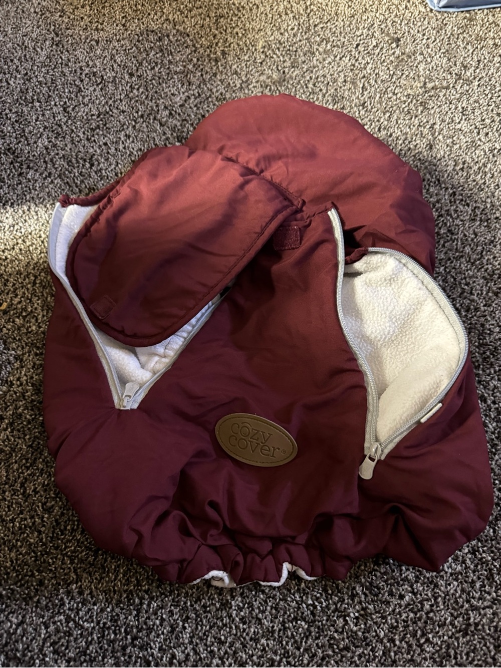 Kids Bib-style Footmuff in Burgundy